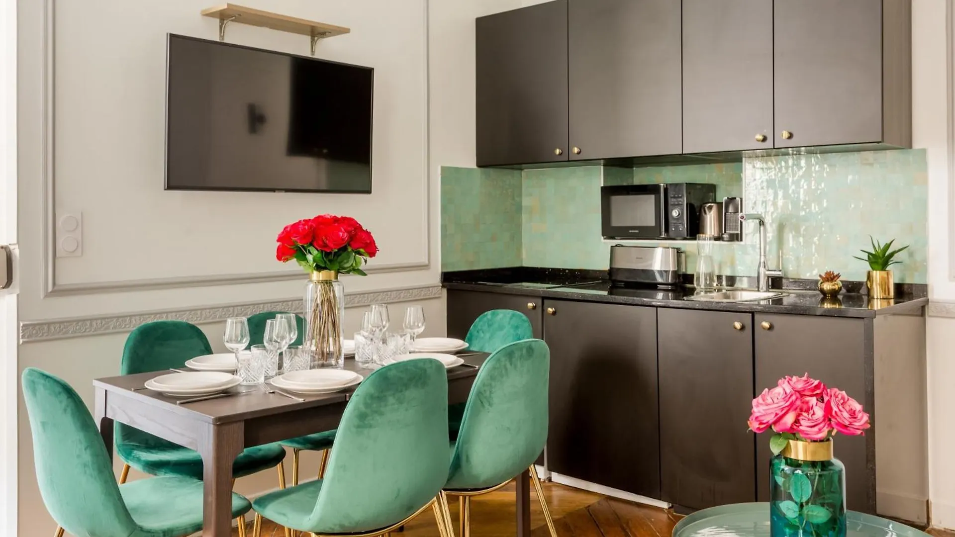 Merveil - Luxury Suite - Louvre - Aboukir IV Paris Apartment